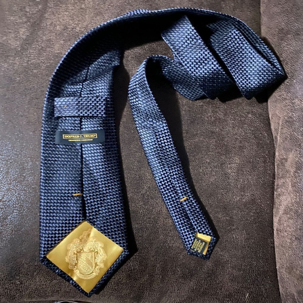 Donald J. Trump Mens Necktie Blue Geometric Woven Hand Made Signature Collection - Picture 3 of 9